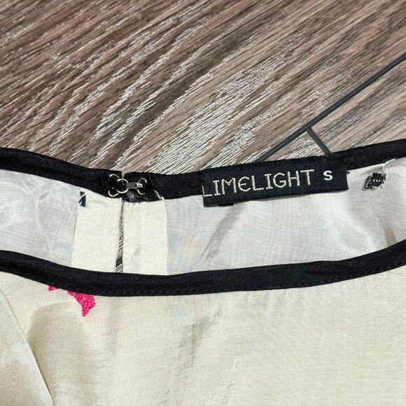 100% Silk Kaftan Top w/ Embroidered Birds – NWT – Luxury Boho - Picture 7 of 10